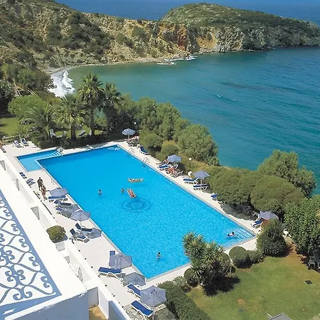 Отель Bay 5*